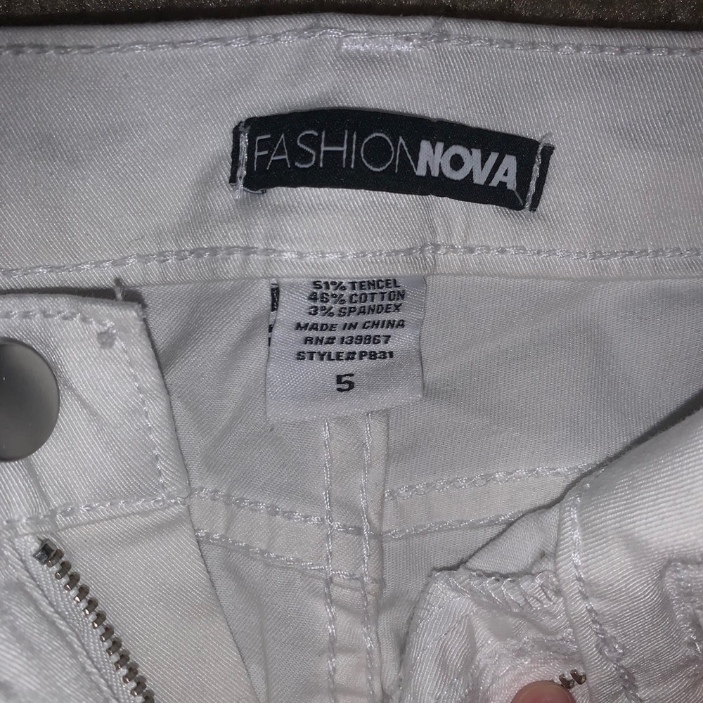 Jeans - Picture 4 of 5
